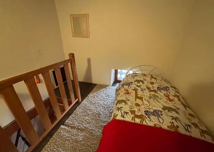 Дом отдыха Atypique 8 Personnes Pres De Cahors *