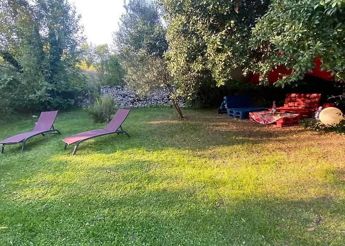 Дом отдыха Atypique 8 Personnes Pres De Cahors Montdoumerc