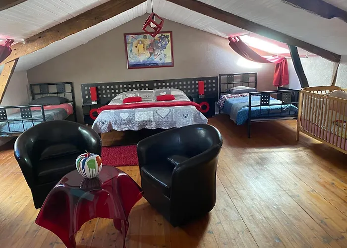 Atypique 8 Personnes Pres De Cahors