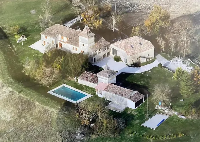 Atypique 8 Personnes Pres De Cahors Дом отдыха Montdoumerc